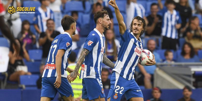 Sân Mendizorroza sẵn sàng cho cuộc đối đầu Alavés vs Espanyol